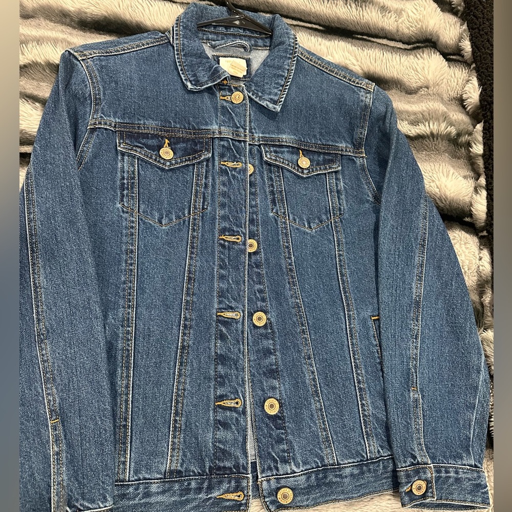 Jean jacket from forever 21 in good condition size 13/14